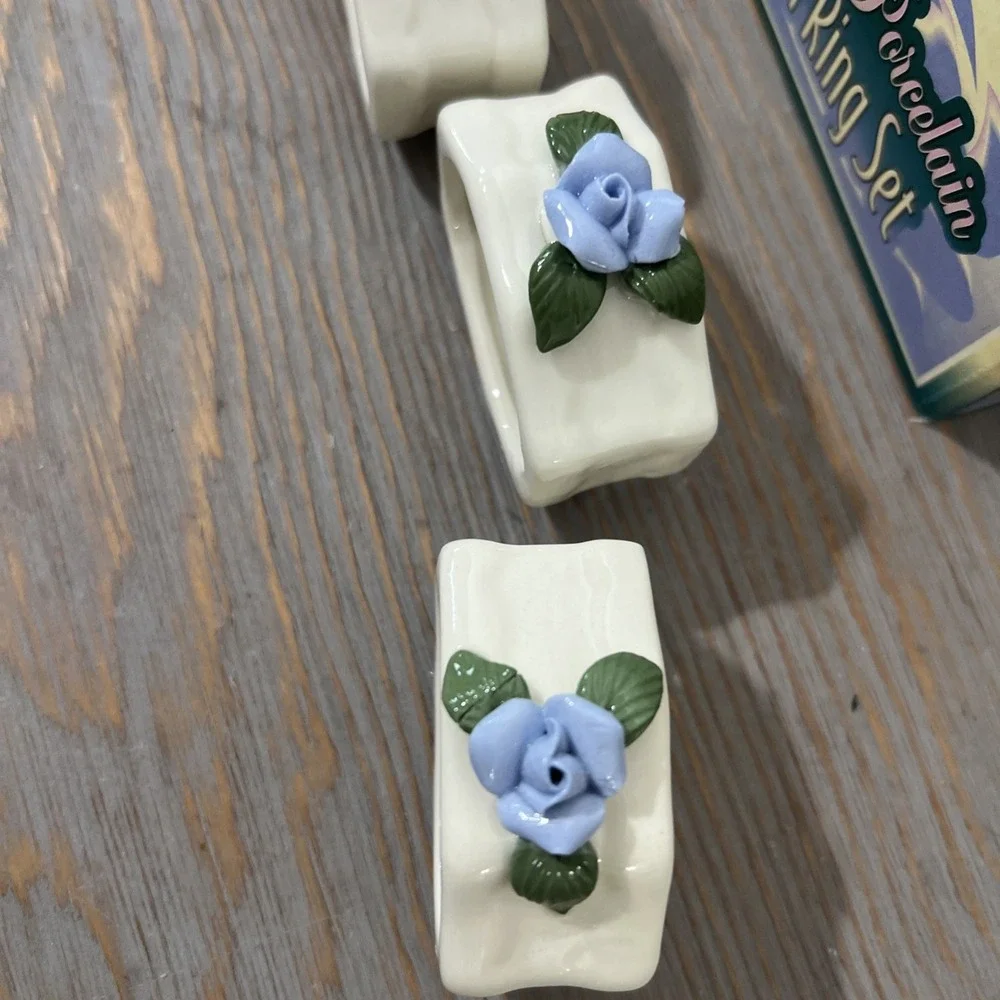 Vintage Genuine PORCELAIN Blue Rose‎ NAPKIN RING Set CLOTH Linen Holders FLOWER
